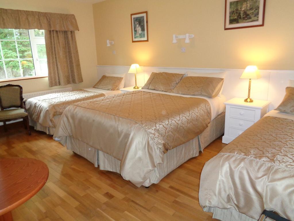 Redwood Bed & Breakfast Dunrine Стая снимка