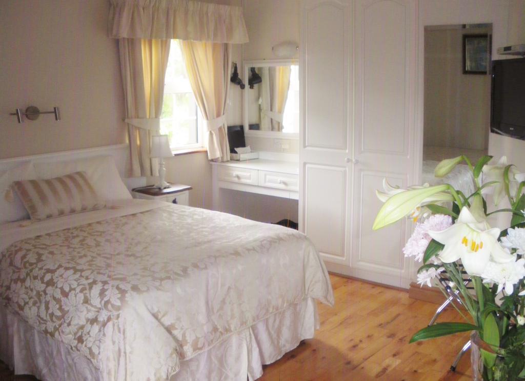 Redwood Bed & Breakfast Dunrine Стая снимка